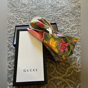 Gucci headband